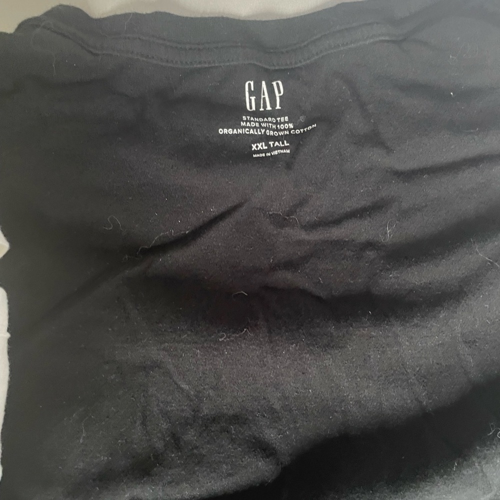 15 Gap XXLT short sleeved T-shirt’s.